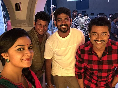 ரசிகர்களின் வரவேற்பு பெற்ற ‘சொடக்கு மேல’ பாடலின் விடியோ!