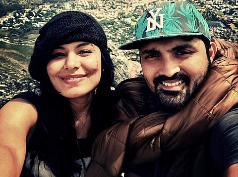 பிரிந்து சென்ற மனைவியின் வீட்டில் திருடியதாக பிரபல நடிகர் கைது!