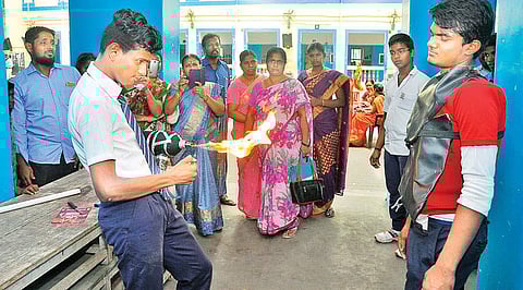 500 ரூபாய்க்கு  புல்லட் புரூஃப்!