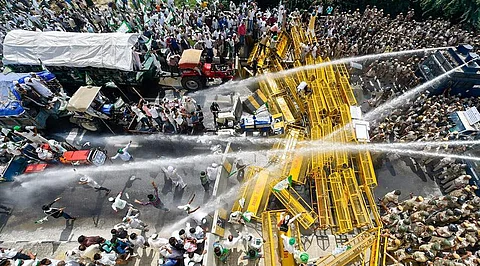 விவசாயிகள் பேரணிக்கு போலீஸார் அனுமதி மறுப்பு