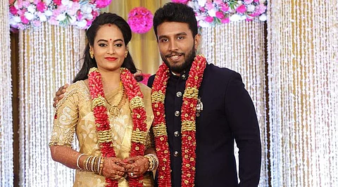 நடிகர் சிவகுமார் - சுஜா வருணி திருமண வரவேற்பு