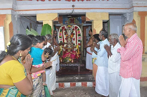 கொர்க்கை வரதராஜப்பெருமாள் ஆலயத்தி்ல் கருட சேவை