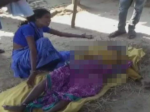 எனக்கே சூனியம் வைக்கிறாயா?: சந்தேகத்தில் தாயின் கழுத்தை நெரித்துக் கொன்ற மகன் 