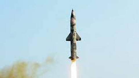 பிருத்வி-2 ஏவுகணை சோதனை வெற்றி