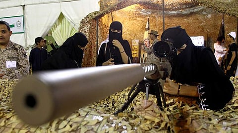 சவுதி அரேபியாவில் பெண்கள் ராணுவத்தில் சேர அந்நாட்டு அரசு அனுமதி! 