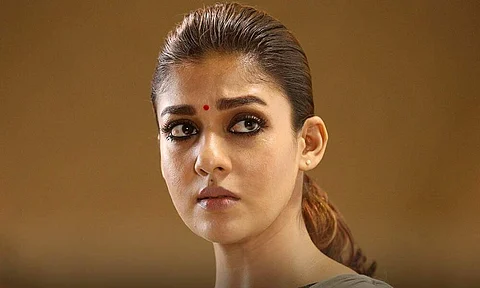 இரட்டை வேடத்தில் முதல் முறையாக நடிக்கும் நயன்தாரா! (ஃப்ர்ஸ்ட் லுக்)