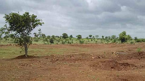 கிடப்பில் சிறப்பு பொருளாதார மண்டலத் திட்டம்