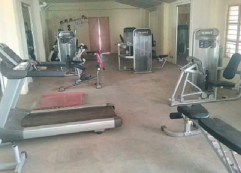 17 மாவட்ட விளையாட்டு அலுவலகங்களில் பயன்பாட்டுக்கு வராத நவீன உடற்பயிற்சிக் கூடம்