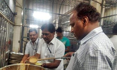 இனி திருமலை காத்திருப்பு அறைகளில் பொங்கலுடன் சட்னி விநியோகம்!