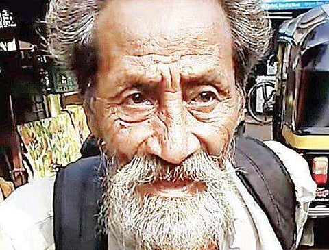 மணிப்பூர்: 40 வருடங்களுக்கு முன் தொலைந்துபோனவர் குடும்பத்துடன் சேர உதவிய யூ-டியூப்