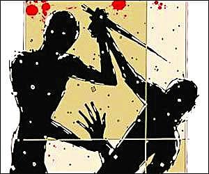 காதல் திருமணம் செய்த இளைஞரை பட்டாக்கத்தியால் வெட்டிய கும்பல்