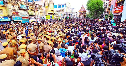மீனாட்சி சுந்தரேசுவரர் கோயில் தேரோட்டம்