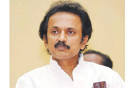 காவிரி விவகாரத்தில் மத்திய மாநில அரசுகள் திட்டமிட்டு நாடகம்: மு.க.ஸ்டாலின் குற்றச்சாட்டு 