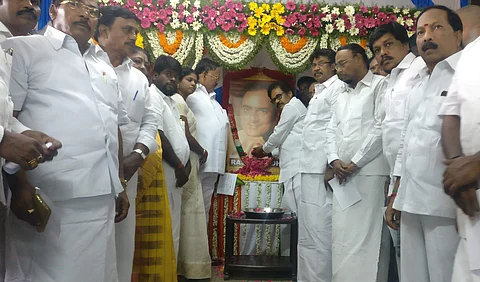 ராஜீவ் காந்தி நினைவு தினம்: திருநாவுக்கரசு தலைமையில் அஞ்சலி 