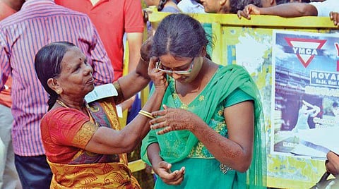 நீட் விவகாரம்: தமிழக அரசுக்கும், சிபிஎஸ்சிக்கும் தேசிய மனித உரிமைகள் ஆணையம் நோட்டீஸ் 