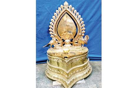 சுவாமிமலையில் இருந்து மலேசியாவுக்குச் செல்லும் அணையா விளக்கு!