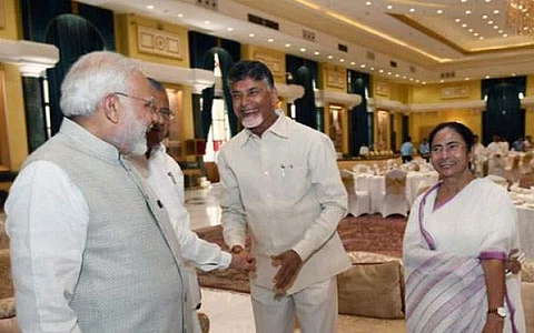 ஆந்திராவின் கோரிக்கைக்கு ஆதரவாக நிதிஷ். மம்தா பேச்சு 