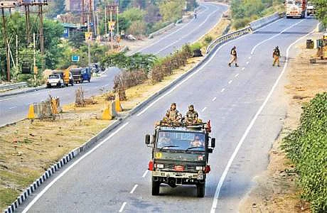 Two police officers die, one injured in accident on Jammu-Srinagar highway  