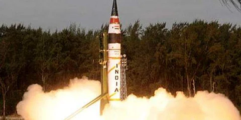 அக்னி-5 ஏவுகணை இன்று வெற்றிகரச் சோதனை