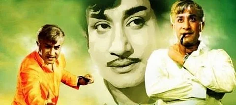 பாலூட்டி வளர்த்த கிளியும் பஞ்சவர்ணக்கிளியும்...