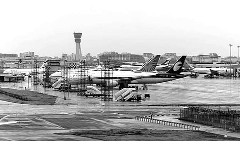 அதிக விமானங்களைக் கையாண்டு மும்பை விமான நிலையம் சாதனை!