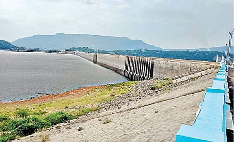 வேகமாக நிரம்பி வரும் மேட்டூர் அணை: சம்பா சாகுபடிக்கான பணிகளைத் தொடங்கிய திருச்சி விவசாயிகள்