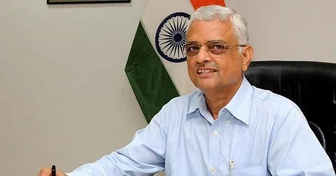 இது இறுதித் தீர்ப்பு என்றால் 6 மாதத்திற்குள் 18 தொகுதிகளுக்கும் தேர்தல்: தலைமைத் தேர்தல் ஆணையர் பேட்டி    