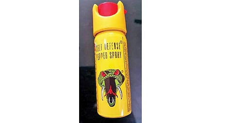 மதுபோதையில் தகராறு செய்தால் கட்டுப்படுத்த பெப்பர் ஸ்பிரே