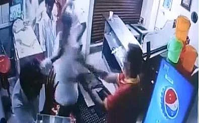 ஓசி பிரியாணி கேட்டு தாக்கிய வழக்கு: தேடப்பட்டு வந்த யுவராஜ் நீதிமன்றத்தில் சரண்