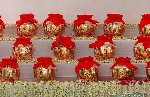 எழுந்த எதிர்ப்புகள்..ரகசியமாகக் கரைக்கப்பட்ட வாஜ்பாயின் அஸ்தி 