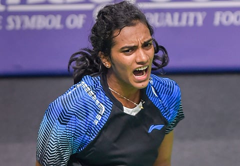 வெள்ளிப் பதக்கம்: இறுதிச்சுற்றில் மீண்டும் தோல்வியடைந்தார் சிந்து! ரசிகர்கள் ஏமாற்றம்!