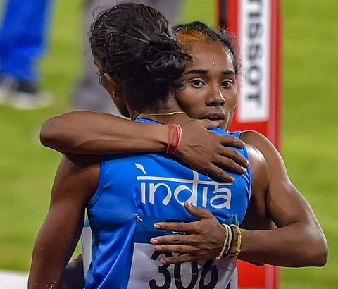 ஆசியப் போட்டி 4*400மீ தொடர் ஓட்டம்: இந்திய மகளிருக்கு தங்கம், ஆடவருக்கு வெள்ளி