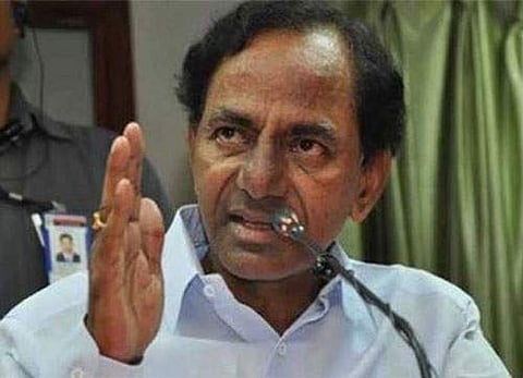 அரசுப் பள்ளிகளை தனியார் மயமாக்கும் திட்டம்: சந்திரசேகர ராவுக்கு ஆசிரியர்கள் கடும் எதிர்ப்பு