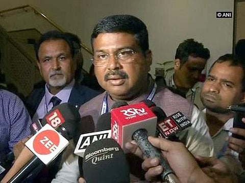 பெட்ரோல், டீசல் விலை உயர்வை கட்டுப்படுத்துவது இந்தியாவின் கைகளில் இல்லை: மத்திய அமைச்சர் தர்மேந்திர பிரதான் பேட்டி