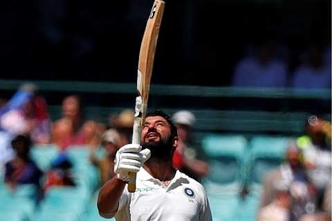 சிட்னி டெஸ்ட்: 193 ரன்களில் புஜாரா ஆட்டமிழப்பு