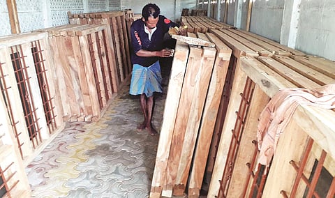 வரவேற்பு பெறும் ஆயத்த மரக்கதவுகள்