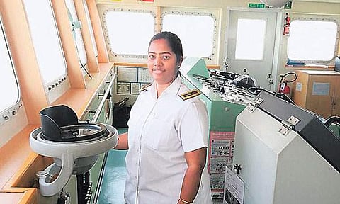 கப்பல் பைலட்டான சென்னைப் பெண்!