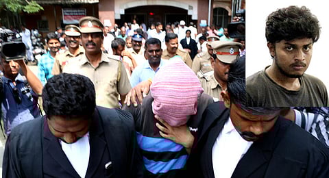 இர்பானின் தந்தை போலி மருத்துவராம்