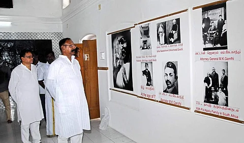அண்ணல் அரை ஆடைக்கு மாறிய மேல மாசி வீதி வீடு.