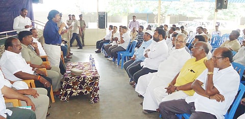 கூட்டத்தில் பேசிய கே.எம்.ஜி. கல்வி நிறுவனங்களின் செயலா் கே.எம்.ஜி. ராஜேந்திரன்.