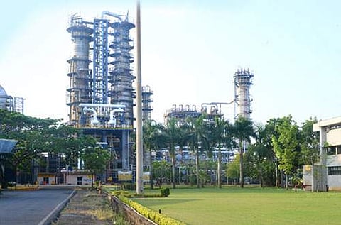 Petrochemicals Jobs: பெட்ரோகெமிக்கல்ஸ் நிறுவனத்தில் வேலை வேண்டுமா?