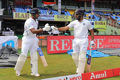 மயங்க் அகர்வால் சதம், ரோஹித் சர்மா 150: அசத்தும் இந்திய தொடக்க வீரர்கள்!