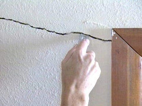 How to Repair Cracks and Holes in Drywall