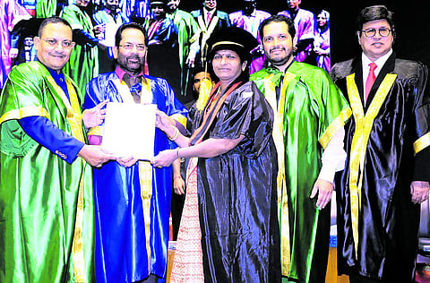 புதிய கொள்கையால் கல்வித் தரம் மேம்படும்: மத்திய அமைச்சா் முக்தாா் அப்பாஸ் நக்வி நம்பிக்கை