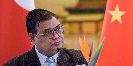 நேபாளம் நாடாளுமன்ற முன்னாள் தலைவா் கைது