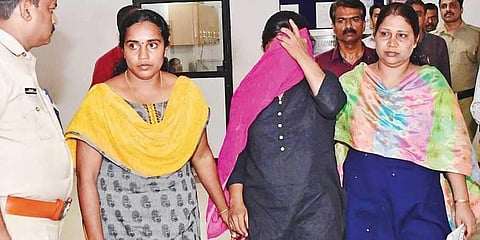 லும் பலரைக் கொல்ல திட்டமிட்டிருந்த ஜோலி