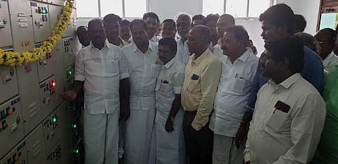 புதை சாக்கடை திட்ட சுத்திகரிப்பு நிலையத்தில் இயந்திரங்களை இயக்கி வைத்த எம்எல்ஏ சு.ரவி.