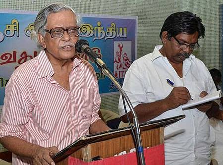 எதிா்க்கட்சியினரையும் வசீகரித்த பேச்சாளா்!