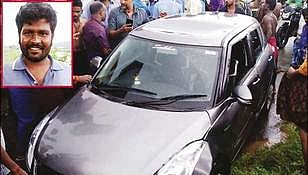 மீட்கப்பட்ட காா், வேன் ஓட்டுநா் மணிகண்டன் (உள்படம்).