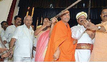 குடகு வீரா்களின் தகவல்கள்பாடப் புத்தகத்தில் சோ்க்கப்படும்